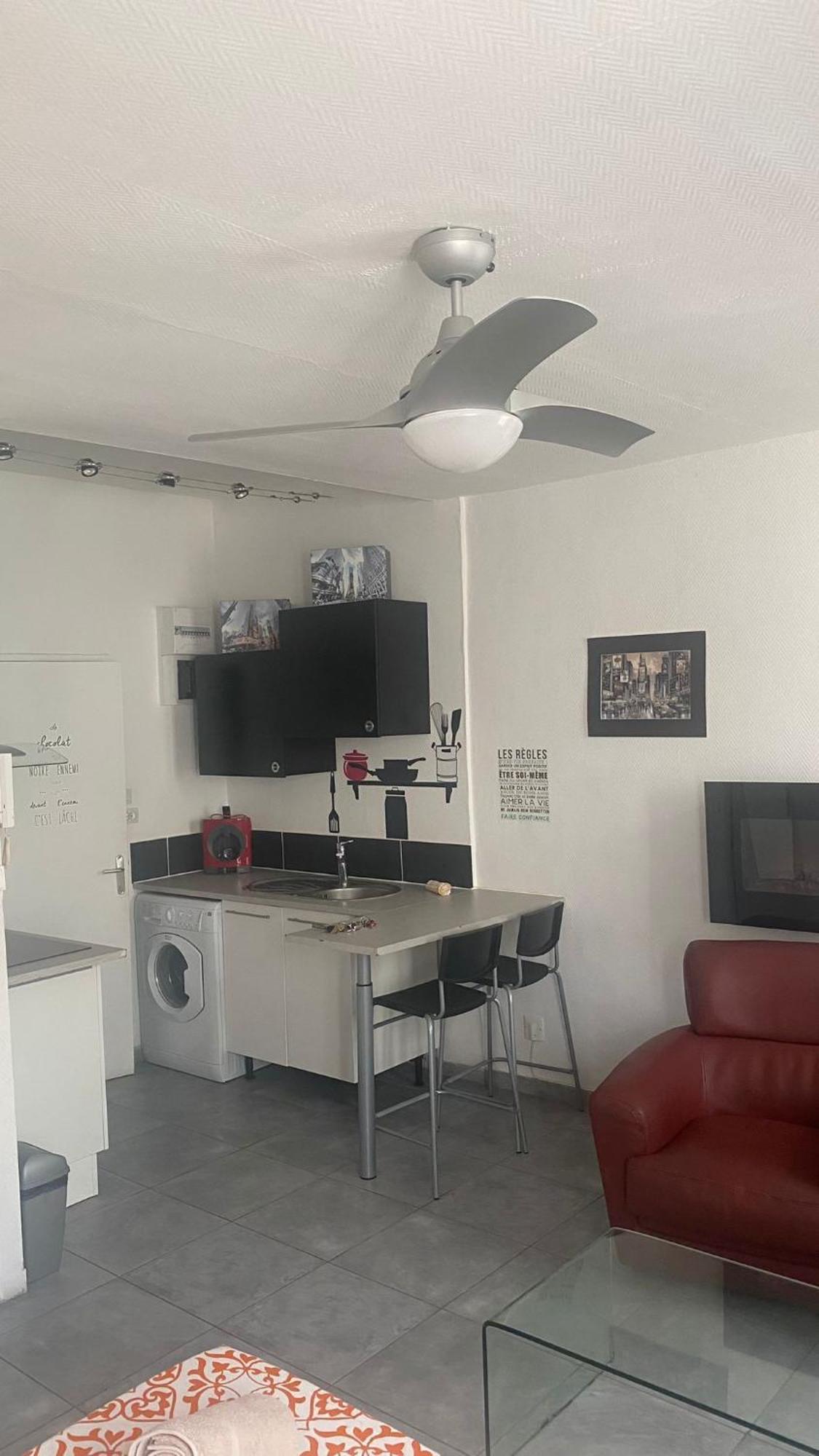 Le Suffren, Ventile ,Wifi, A 100 M De La Plage Toulon Exterior foto